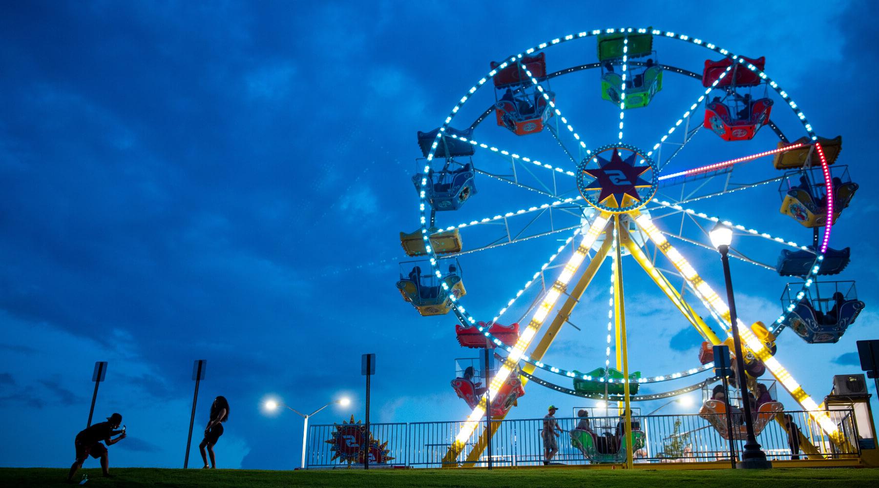 students riding the ferris wheel